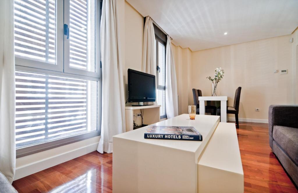 Hostal Retiro Madryt Zewnętrze zdjęcie