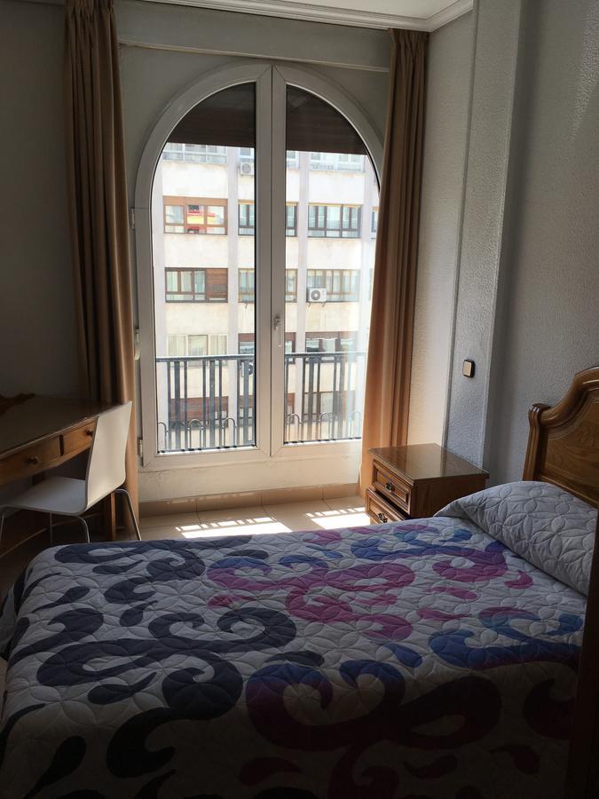 Hostal Retiro Madryt Zewnętrze zdjęcie